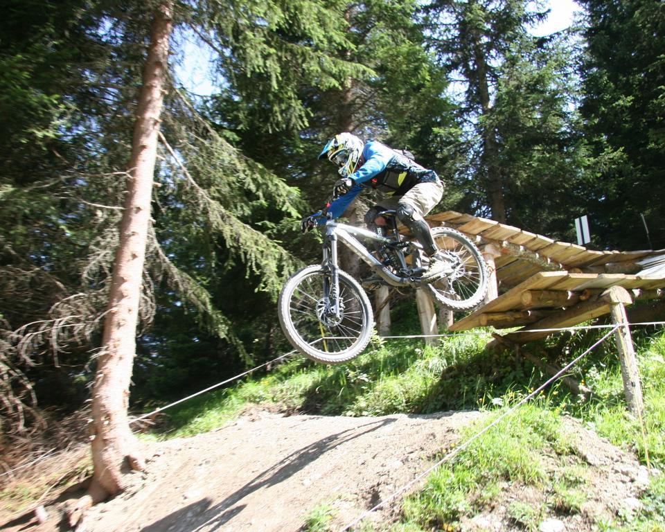 Adventure Hostel Klosters Eksteriør bilde