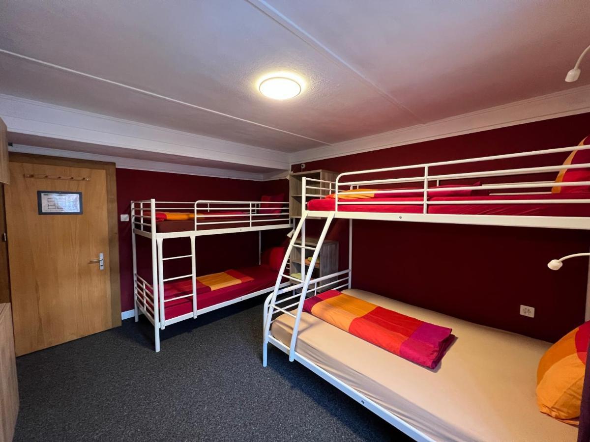 Adventure Hostel Klosters Eksteriør bilde